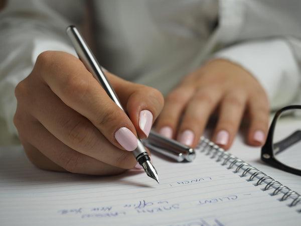 Gel Polish Longevity: How to Make Manicures Last Longer